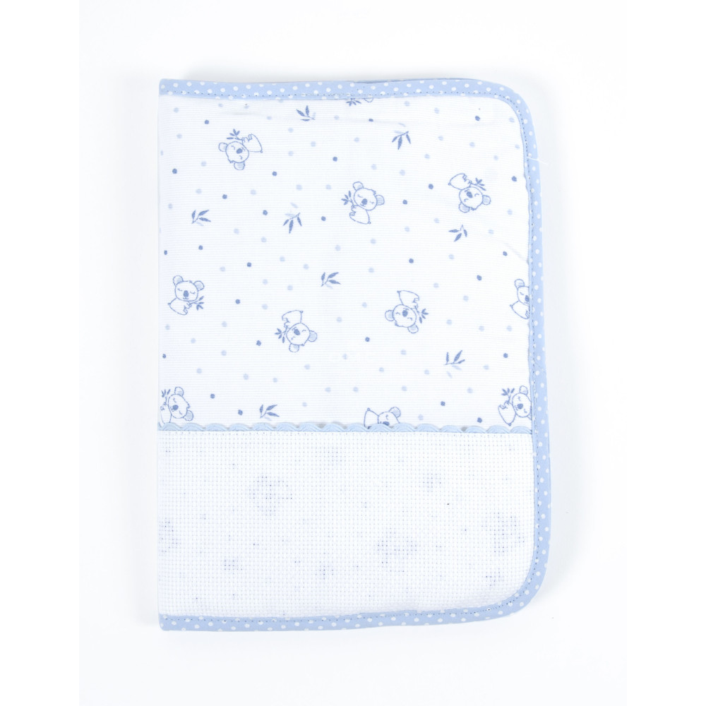 Protège carnet de santé à broder bleu motif koala DMC