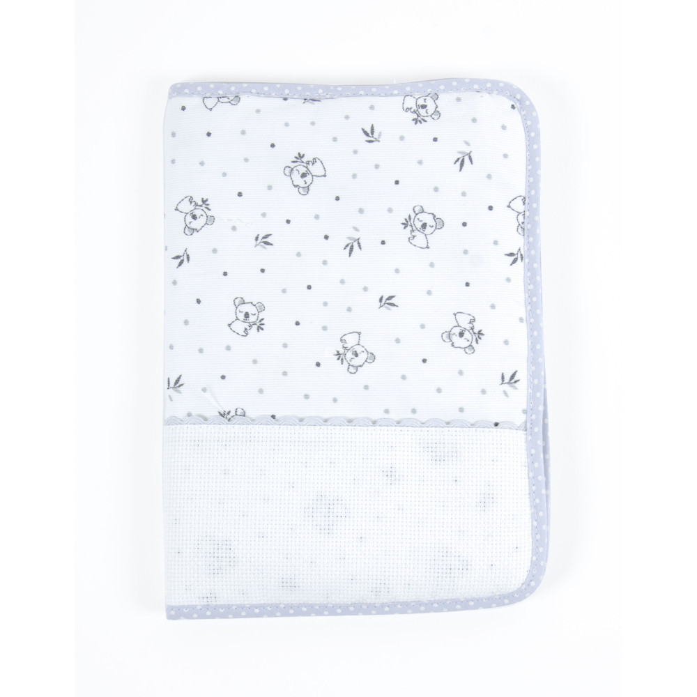 Protège carnet de santé à broder gris motif koala DMC