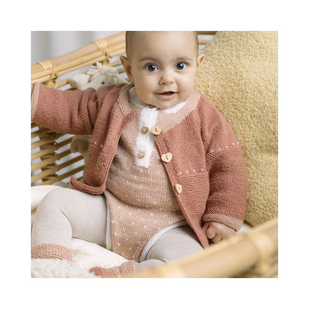 Livre spécial tricot Baby 12 projets DMC