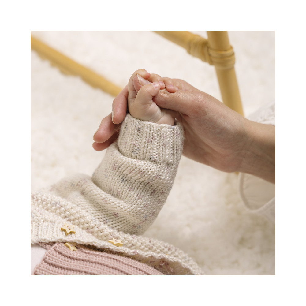 Livre spécial tricot Baby 12 projets DMC