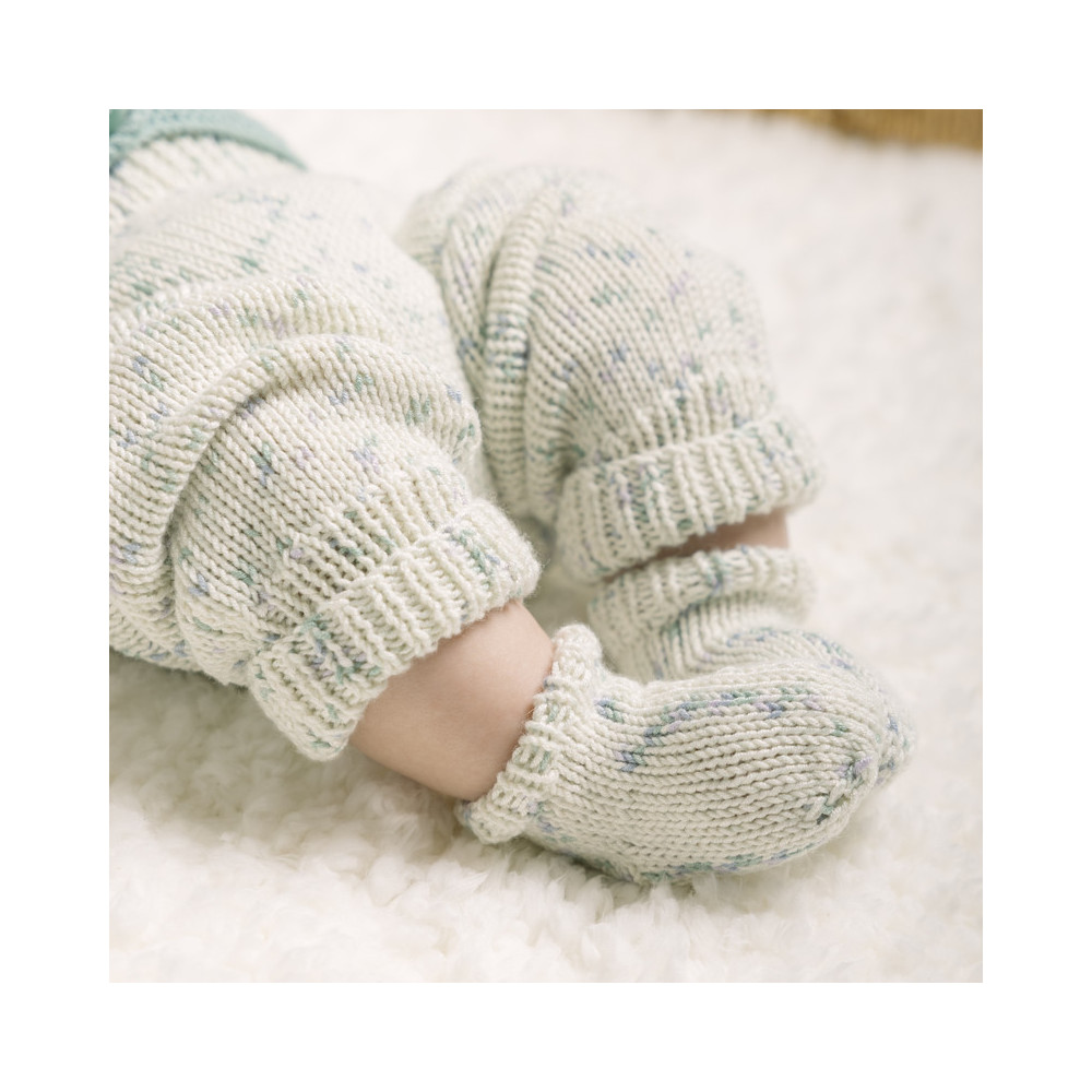 Livre spécial tricot Baby 12 projets DMC
