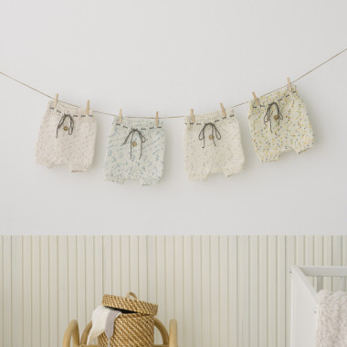 Livre spécial tricot Baby 12 projets DMC