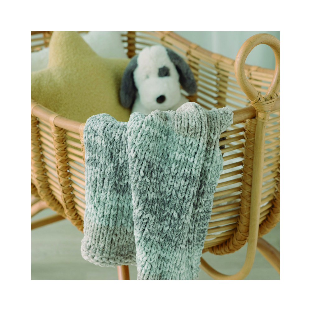 Livre spécial fil Doudou 2 projets au tricot et au crochet DMC