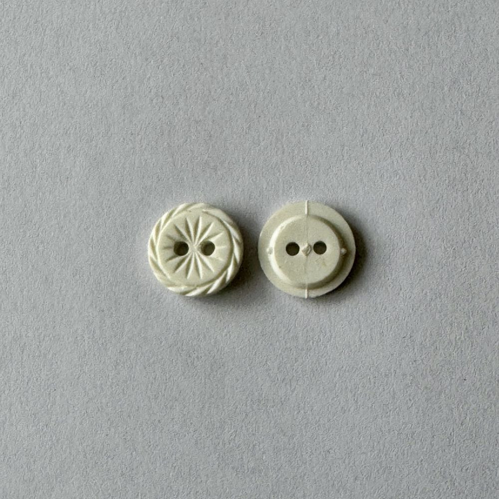 Bouton blanc effet ciselé 12 mm - Découvrez des centaines de modèles !