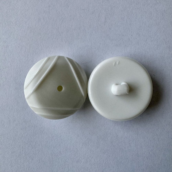 Bouton blanc à queue avec triangle 30 mm - Découvrez des centaines de modèles !