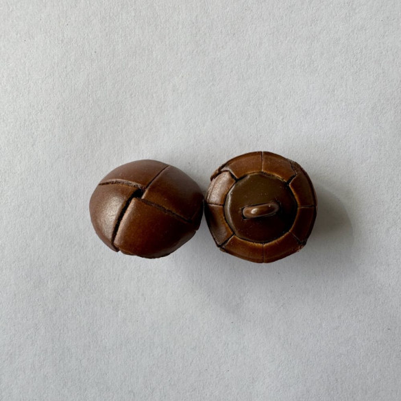 Bouton marron à queue effet cuir 22 mm - Découvrez des centaines de modèles !
