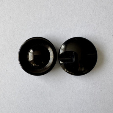Bouton noir à queue 19 mm - Découvrez des centaines de modèles !