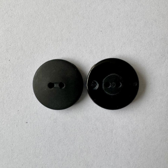 Bouton noir 22 mm - Découvrez des centaines de modèles !
