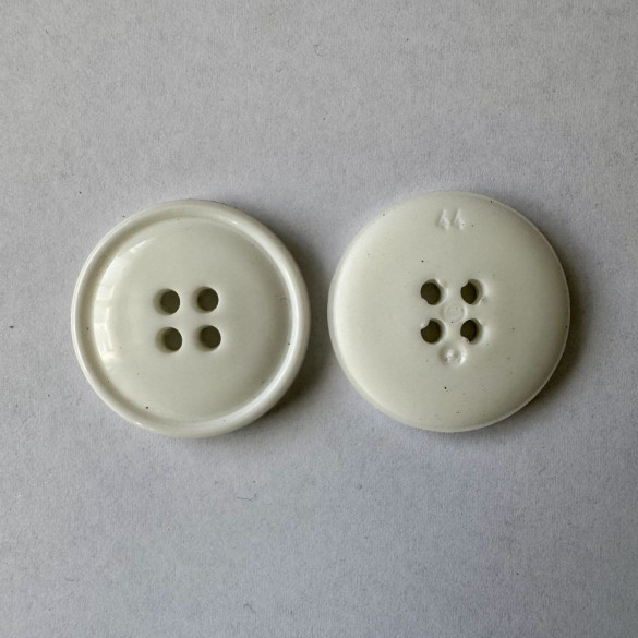 Bouton blanc 28 mm - Découvrez des centaines de modèles !