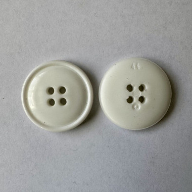 Bouton blanc 28 mm - Découvrez des centaines de modèles !