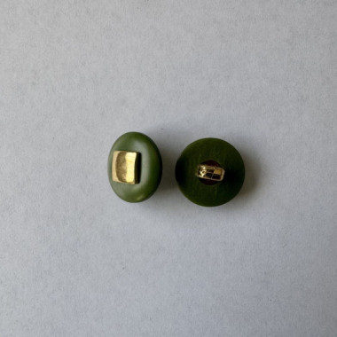 Bouton vert kaki à queue avec carré doré 15 mm - Découvrez des centaines de modèles !