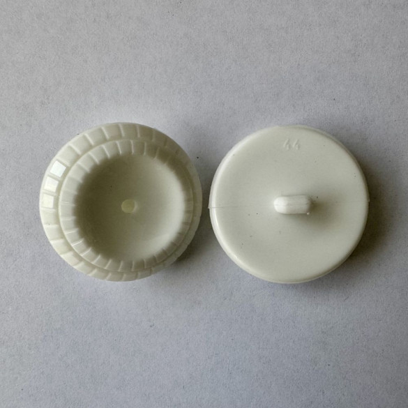 Bouton blanc à queue 28 mm - Découvrez des centaines de modèles !