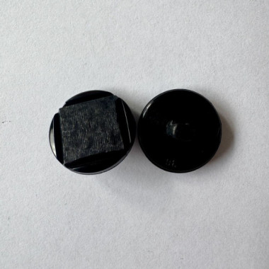 Bouton noir 23 mm - Découvrez des centaines de modèles !