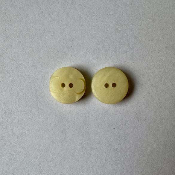 Bouton crème croissant de lune 15 mm - Découvrez des centaines de modèles !