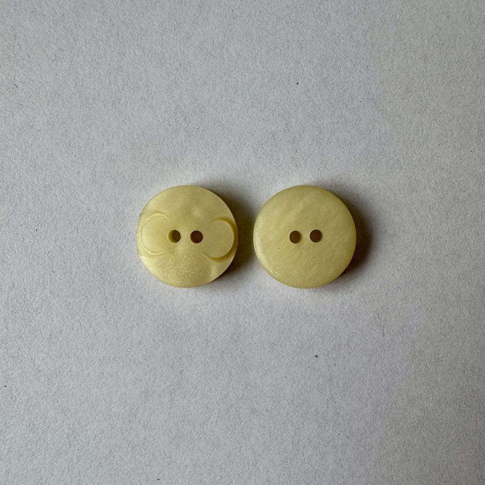 Bouton crème croissant de lune 15 mm - Découvrez des centaines de modèles !