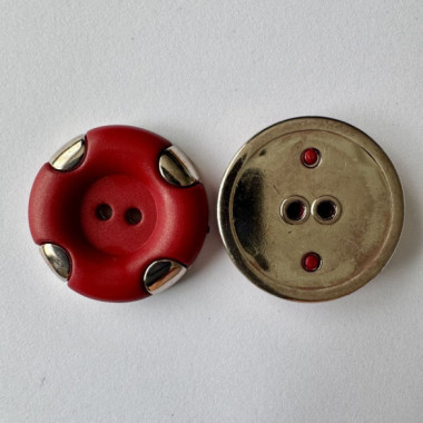 Bouton rouge avec rebord métallique 30 mm - Découvrez des centaines de modèles !