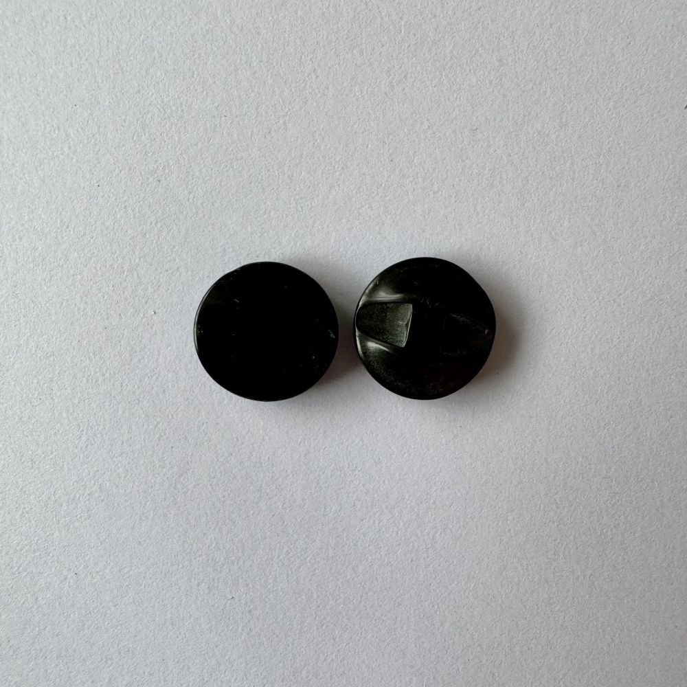 Bouton noir à queue 14 mm - Découvrez des centaines de modèles !