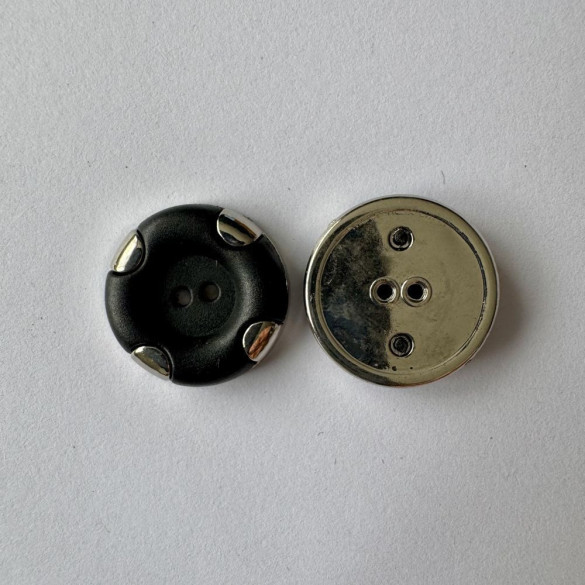 Bouton noir avec rebord métallique 22 mm - Découvrez des centaines de modèles !