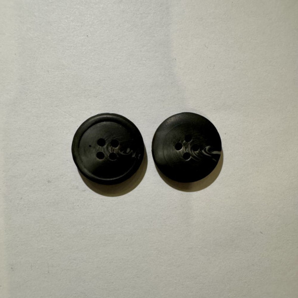 Bouton noir 18 mm - Découvrez des centaines de modèles !