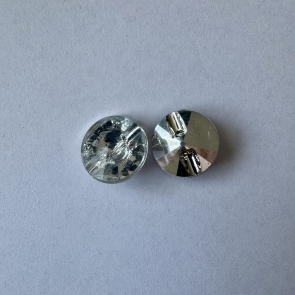 Bouton diamant 18 mm - Découvrez des centaines de modèles !