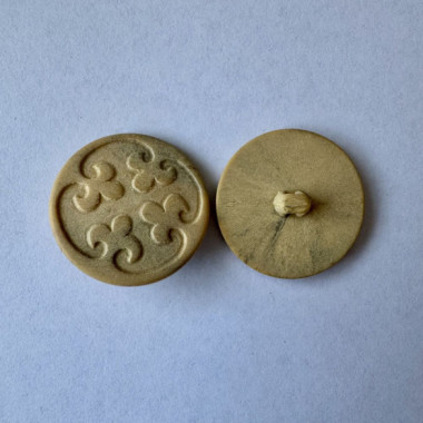 Bouton crème fleurs de lys 28 mm - Découvrez des centaines de modèles !