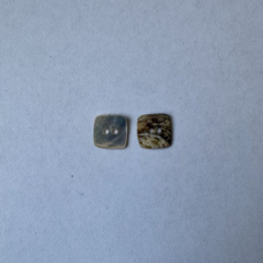 Bouton blanc carré nacré 10 mm - Découvrez des centaines de modèles !