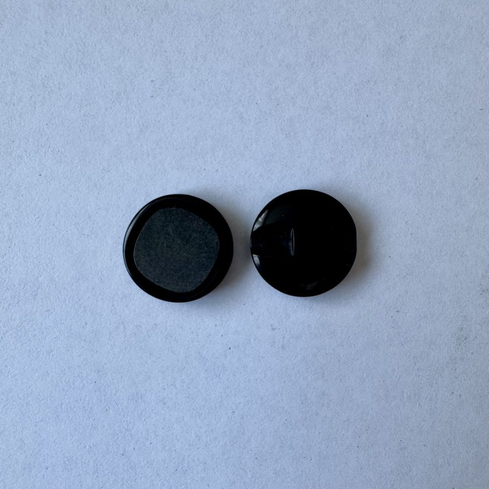 Bouton noir 17 mm - Découvrez des centaines de modèles !