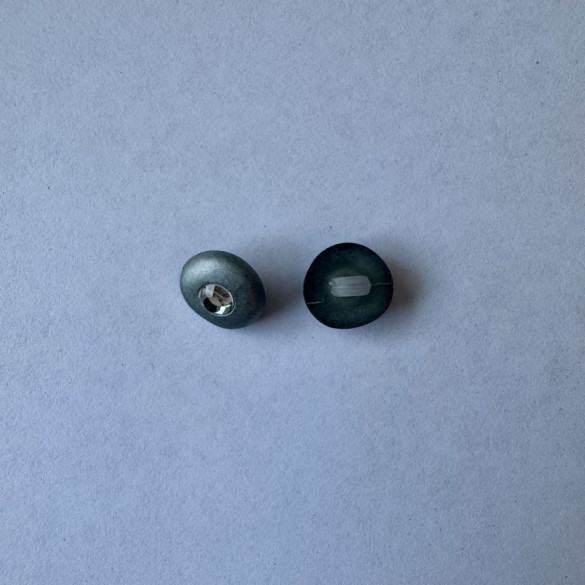 Bouton gris avec strass central 12 mm - Découvrez des centaines de modèles !