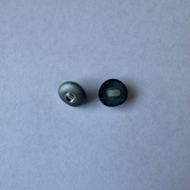 Bouton gris avec strass central 12 mm - Découvrez des centaines de modèles !