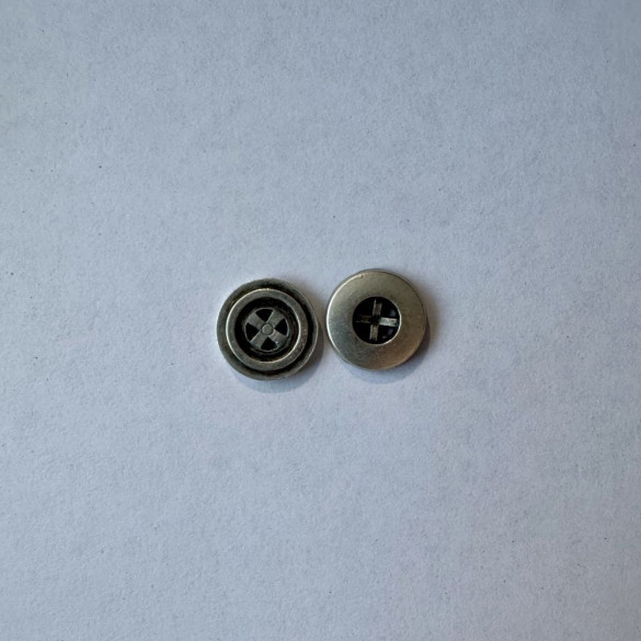Bouton métallique gris 12 mm - Découvrez des centaines de modèles !