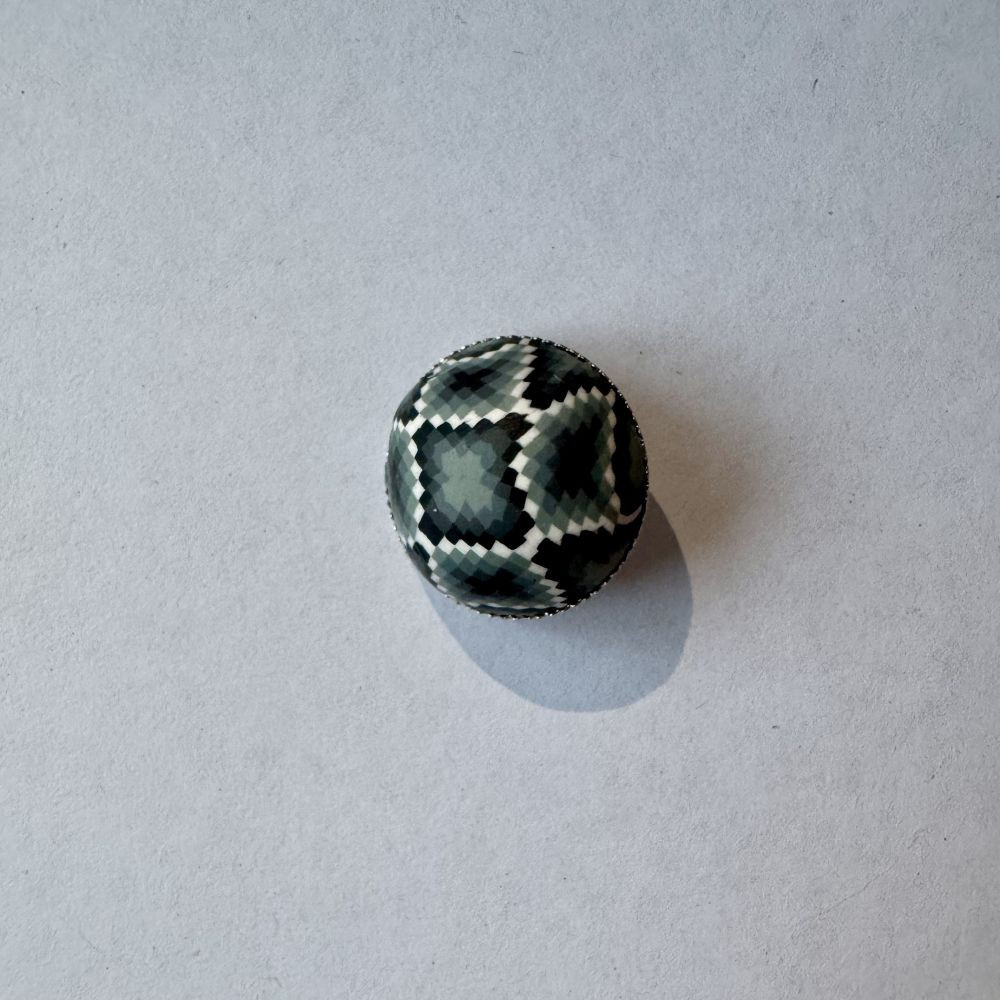 Bouton noir et gris 22 mm - Découvrez des centaines de modèles !