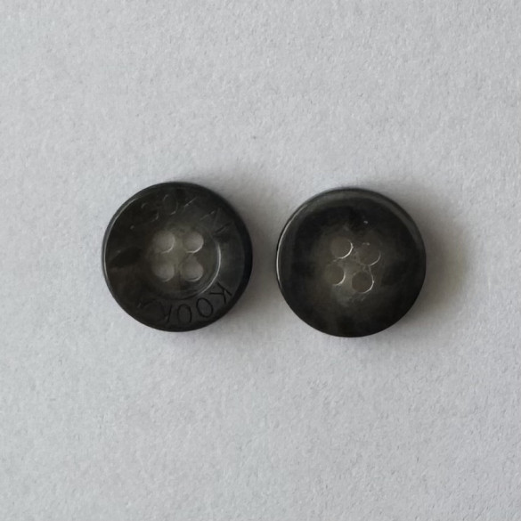 Bouton noir Kookai 14 mm - Découvrez des centaines de modèles !