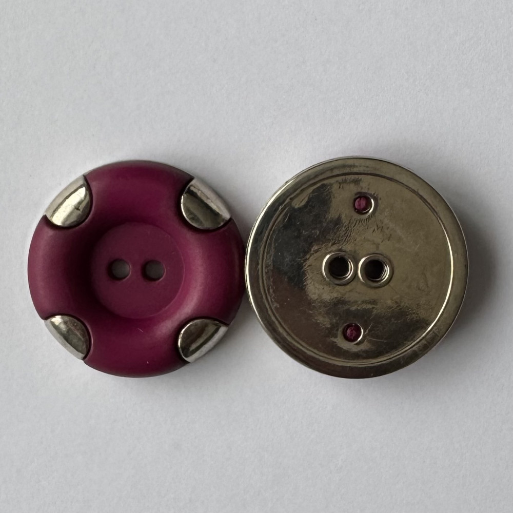 Bouton violet avec rebord métallique 37 mm - Découvrez des centaines de modèles !
